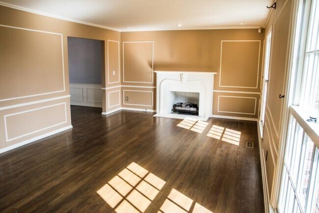 Building Photo - 3 bedroom in Mercer Island WA 98040