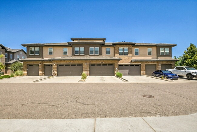 Building Photo - $3,150.00, 3 bed, 2 bath, located in Cente...
