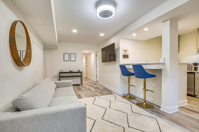 Foto del edificio - 4829 S Forrestville Ave