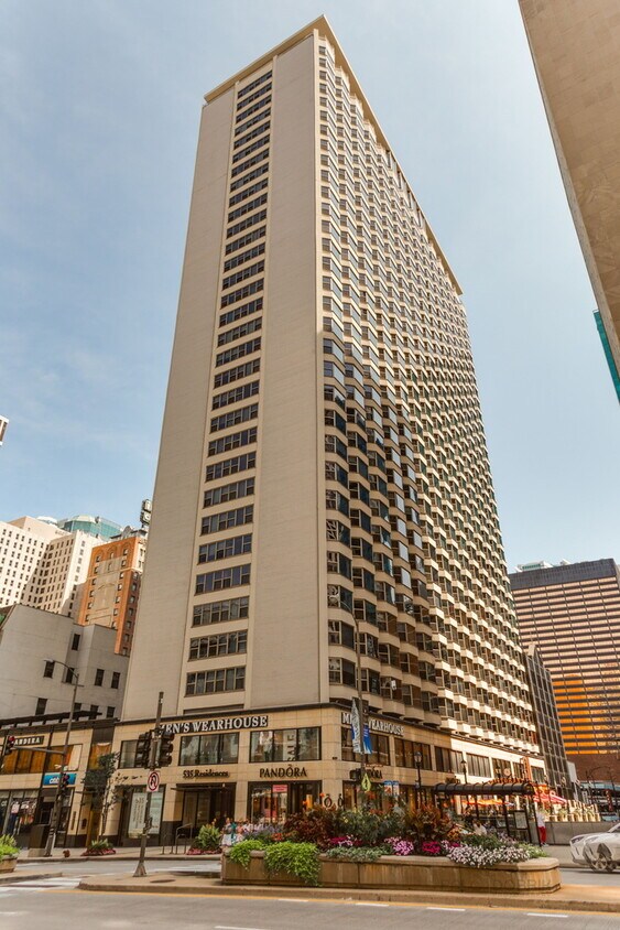 Primary Photo - 535 N Michigan Ave