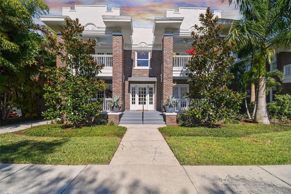 Primary Photo - 2113 W Southview Ave