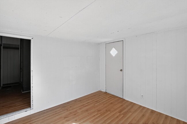 Foto del edificio - 220 N Illinois Ave