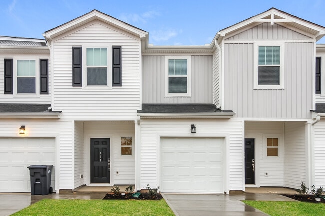 Building Photo - 131 Telford Dr