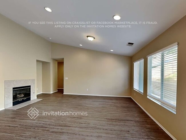 Building Photo - 25354 Silverwood Ln