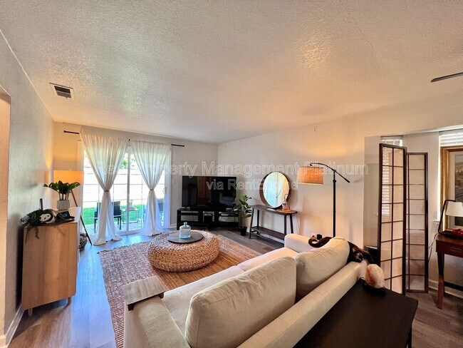 Foto del edificio - 4244 N Brix Ave