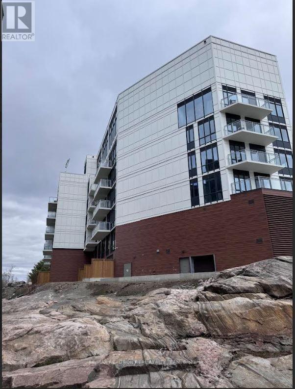 Building Photo - 100 Carrick Trail