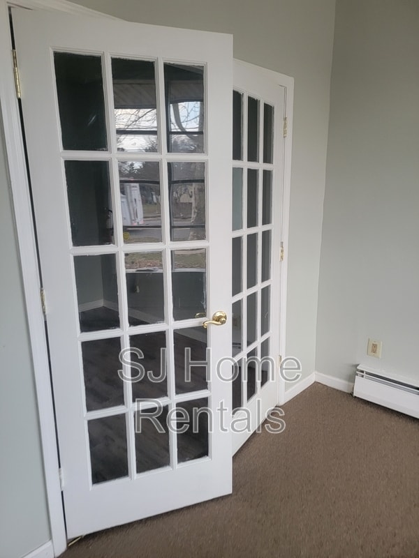 Photo - 317 E Broad St Apartment