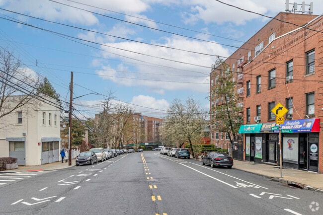 Context - 5730 Mosholu Ave
