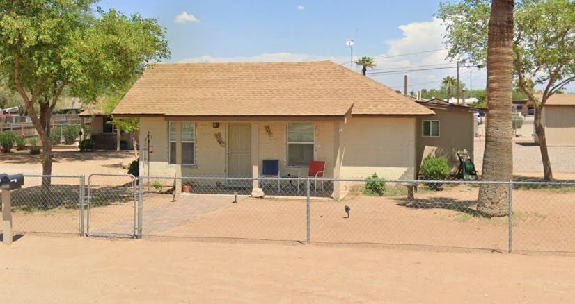 Primary Photo - 300 N Morrison Ave
