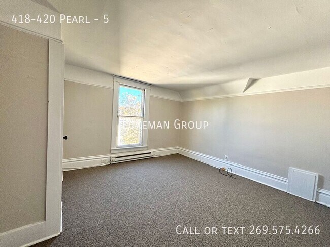 Foto del edificio - 418-420 Pearl-5