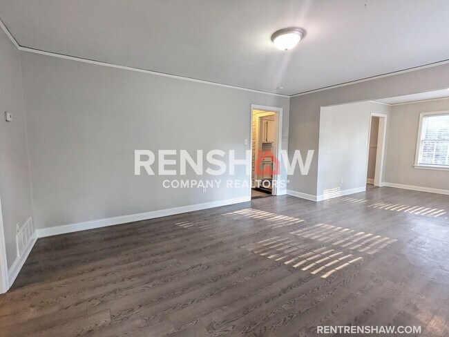 Building Photo - Holiday Special - FREE December Rent with ...