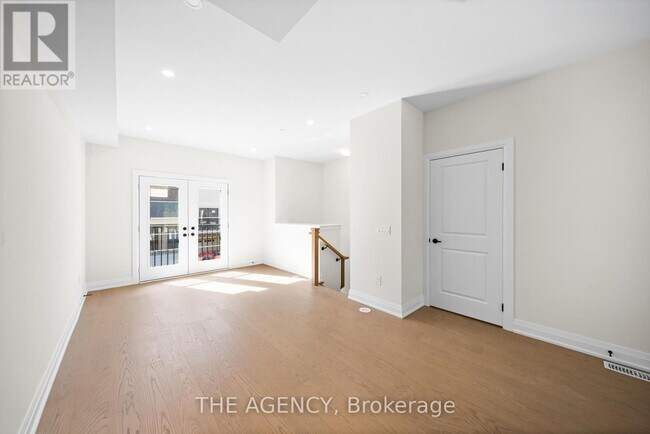 Building Photo - 22 Marret Ln