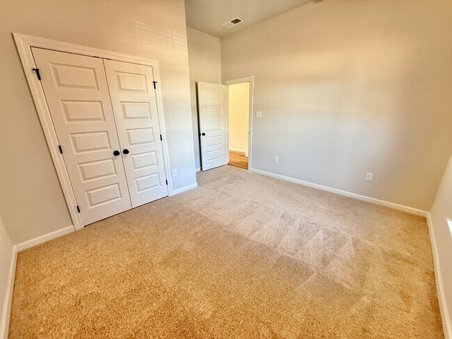 Foto del edificio - 16541 Aspen Ln