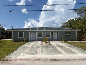 Building Photo - 21076 Hamilton Ave