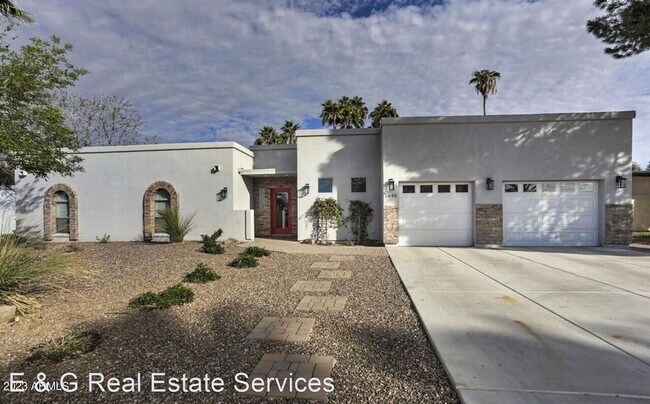 Foto del edificio - 5 br, 3 bath House - 6640 E Dreyfus Ave