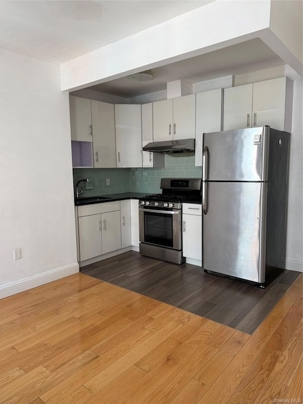 Foto del edificio - 132-30 Sanford Ave