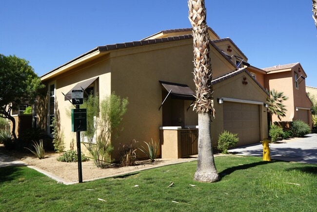 Building Photo - 52150 Desert Spoon Ct