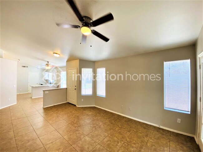 Building Photo - 4607 W Laredo St