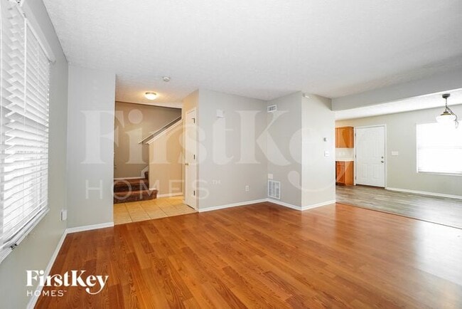 Building Photo - 5269 Paul Revere Rd