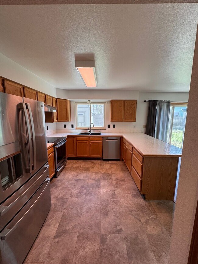 Foto del edificio - 4 Bed 4 Bath in Briargate $2695 Pet Friendly