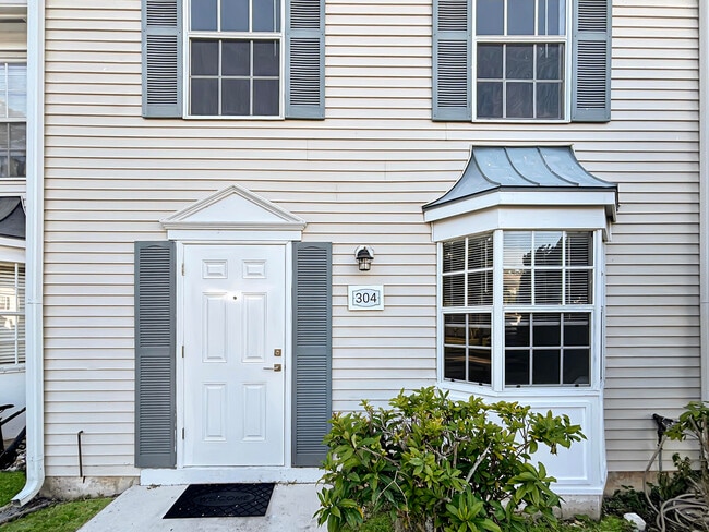 Foto del edificio - 304 Georgian Park Dr