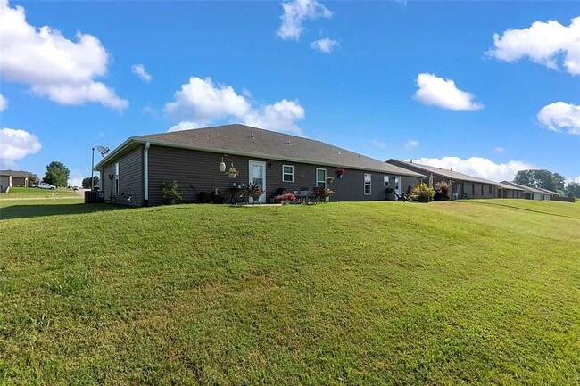 Building Photo - Winesap 2497/2499