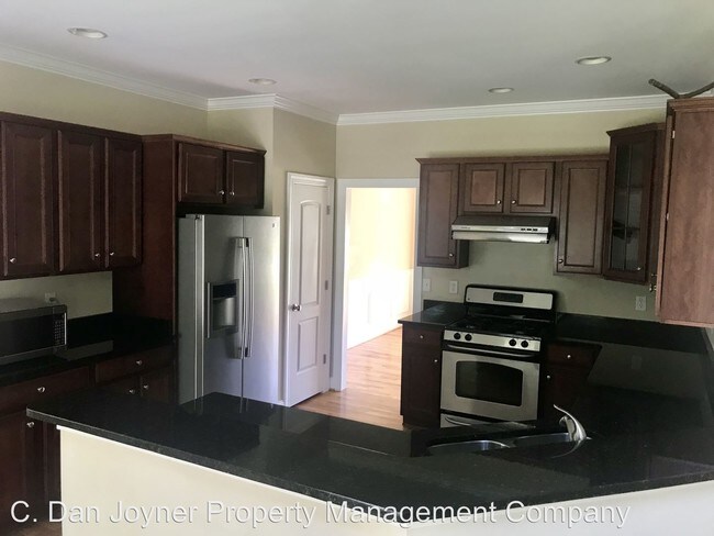 Building Photo - 4 br, 3 bath House - 221 Franklin Oaks Lane