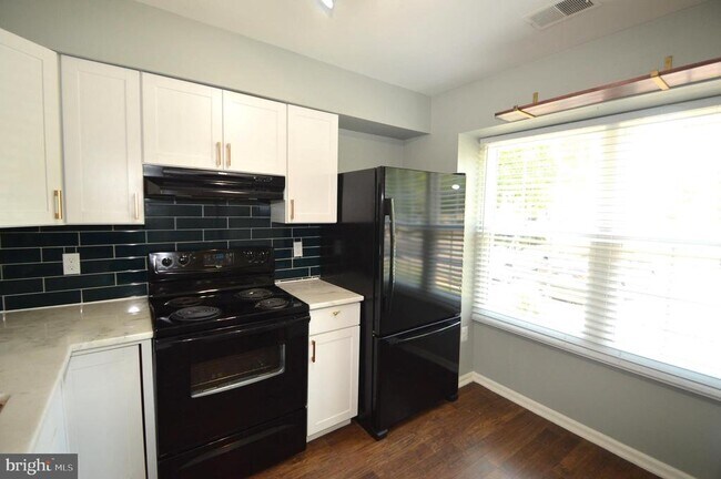 Building Photo - 14709 Southwarke Pl