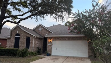 Building Photo - 23738 River Pl Dr