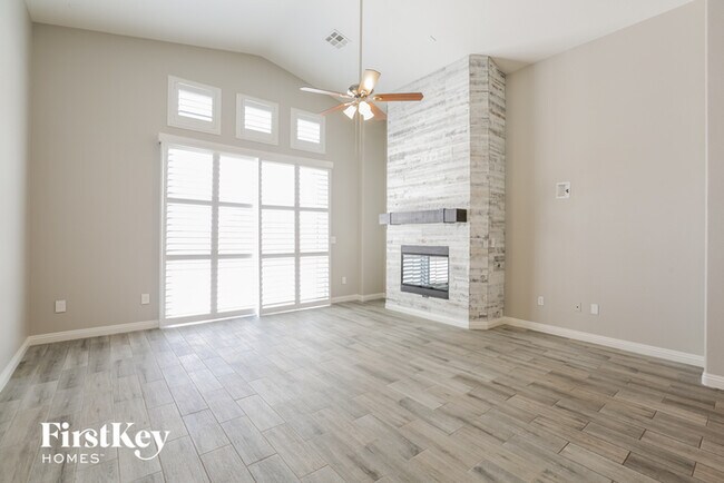 Building Photo - 3840 N Goldfield St