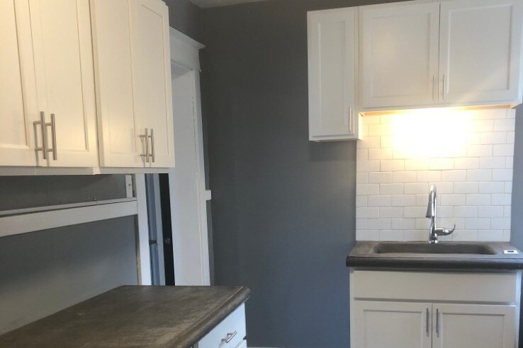 Kitchen - 2809 Main St