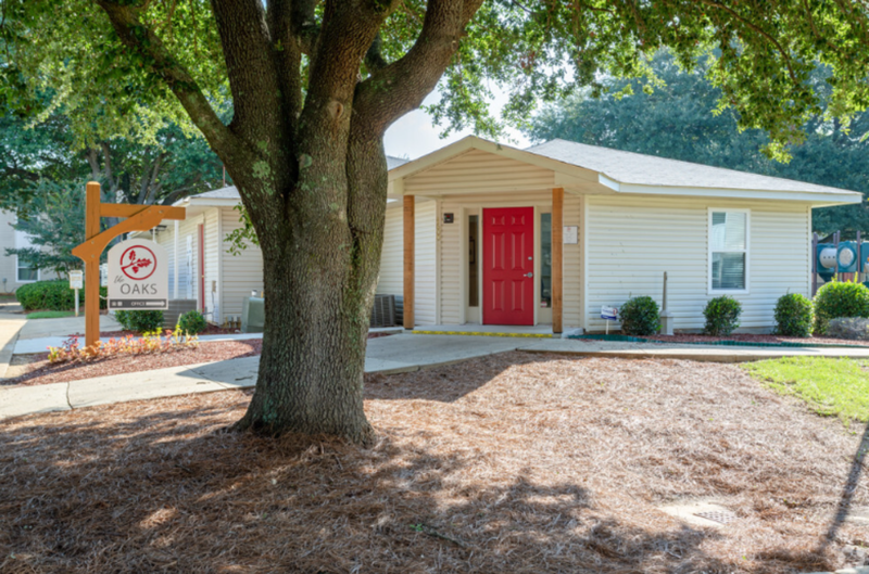 Foto principal - 4780 Park Towne Way