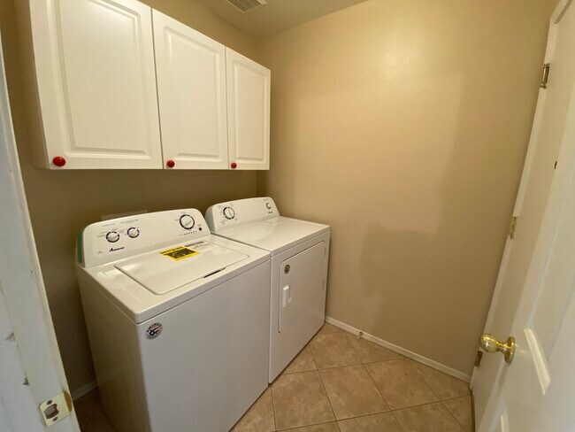 Foto del edificio - 13433 W Watson Ln