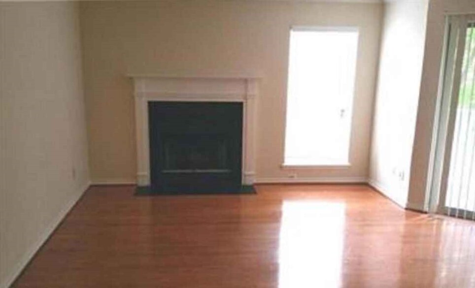 Foto principal - 1527 Lincoln Way