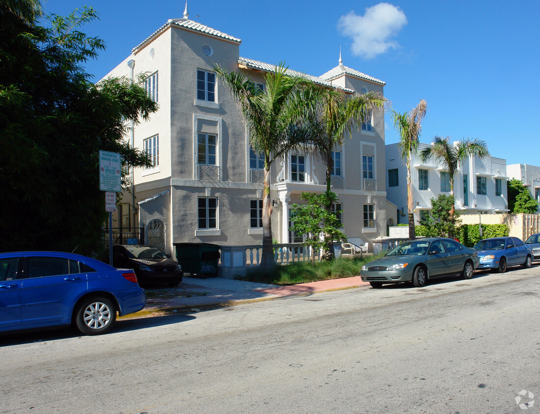 Foto del edificio - Westchester Apartments