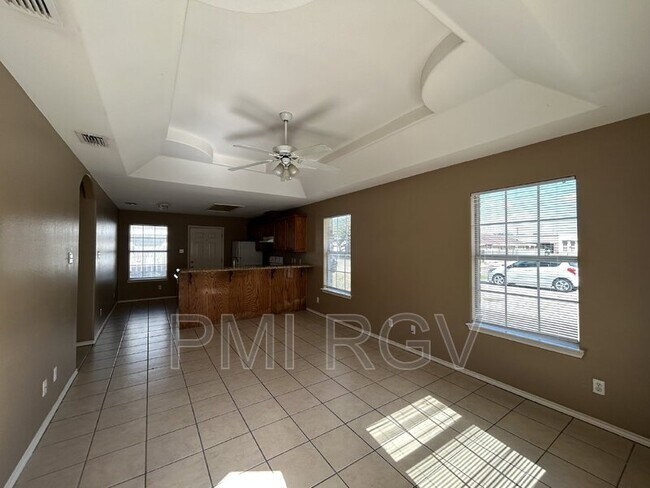 Foto del edificio - 3113 Carson St