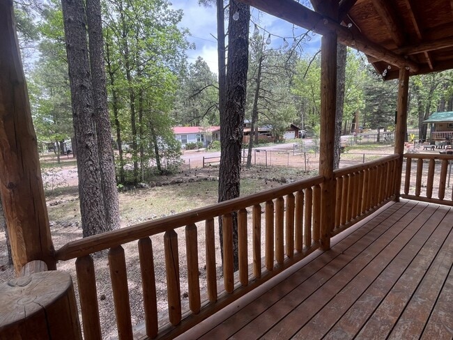 Foto del edificio - 2825 Pinon Pine Dr
