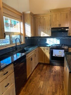 Foto del edificio - 37115-37113 13th Ave E