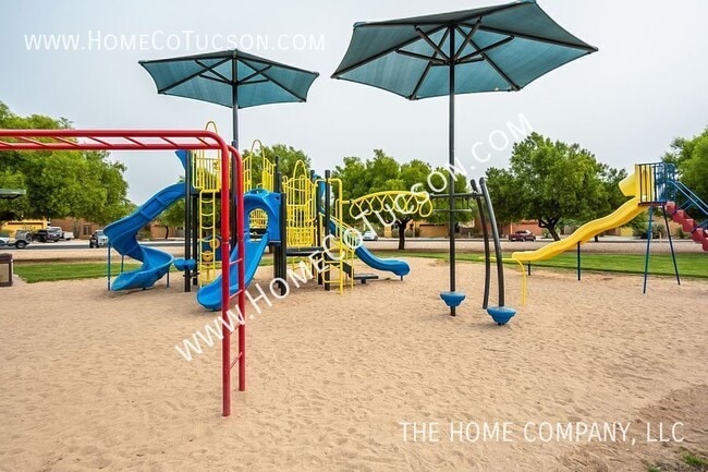 Foto del edificio - 6645 E Gehrig Ln