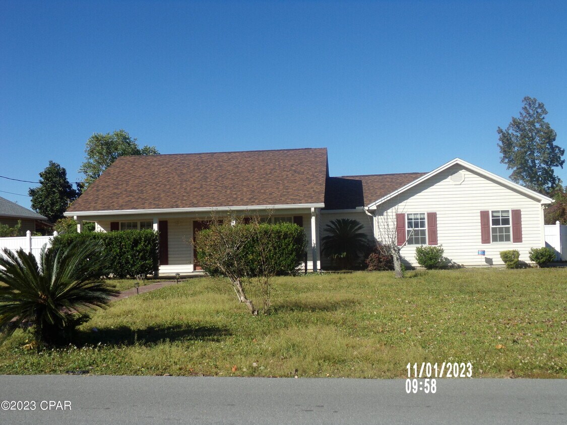 1100 New York Ave, Lynn Haven, FL 32444 House Rental in Lynn Haven, FL