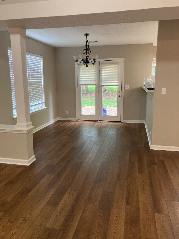 Foto del edificio - 3140 Langley Dr