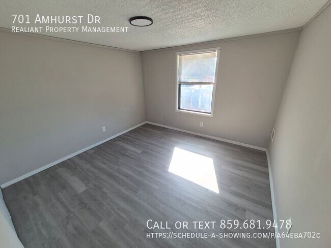 Foto del edificio - 701 Amhurst Dr