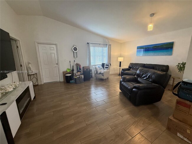 Foto del edificio - 13770 SW 17th Terrace