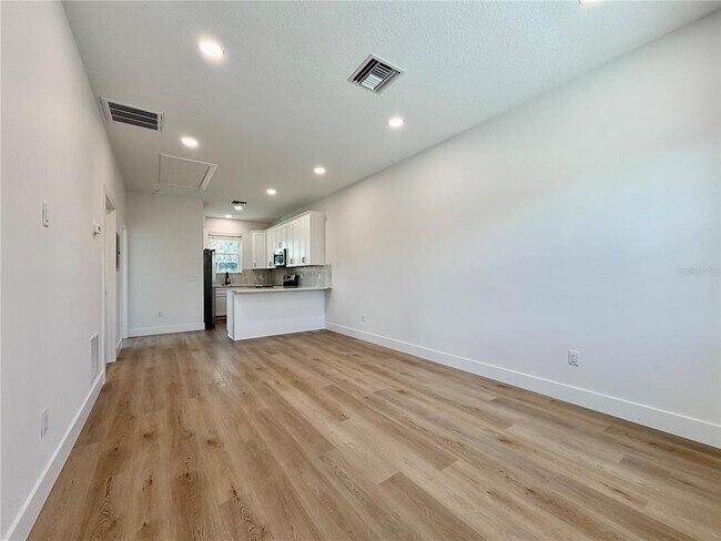 Foto del edificio - 2846 30th Ave N