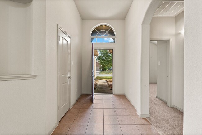 Building Photo - 8723 Sunrise Canter Dr