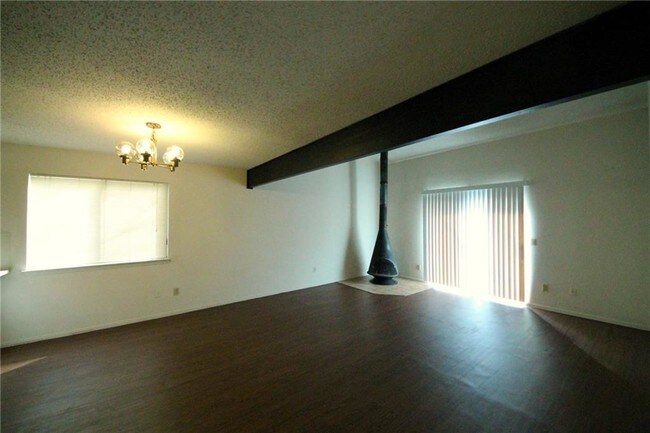Building Photo - 3562 Ranch Rd 2222