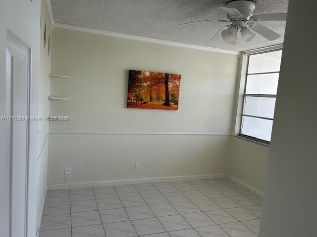 Foto del edificio - 2025 NE 164th St