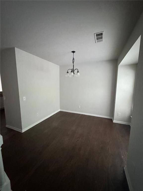 Building Photo - 950 Redwood Dr