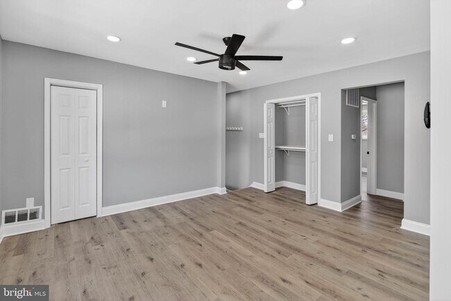 Foto del edificio - 146 Joliet St