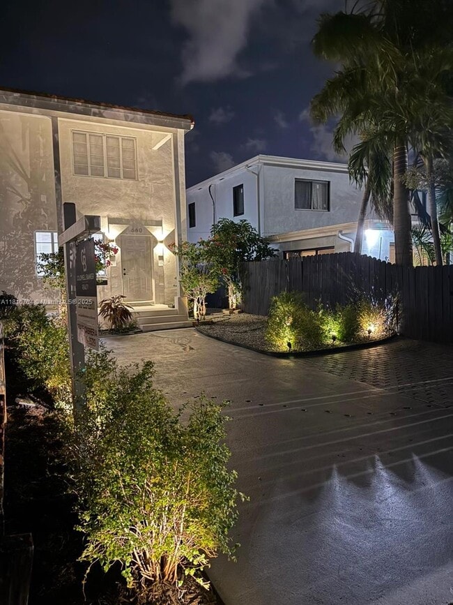 Foto del edificio - 660 86th St